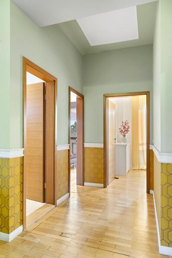 City Heart Retreat Elegant Apartment Bukarest Kültér fotó