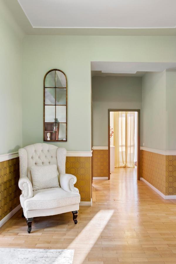 City Heart Retreat Elegant Apartment Bukarest Kültér fotó