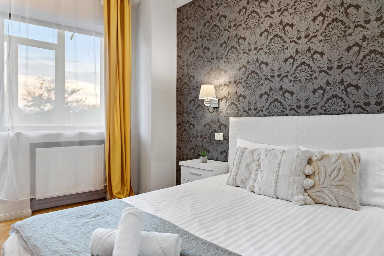 City Heart Retreat Elegant Apartment Bukarest Kültér fotó