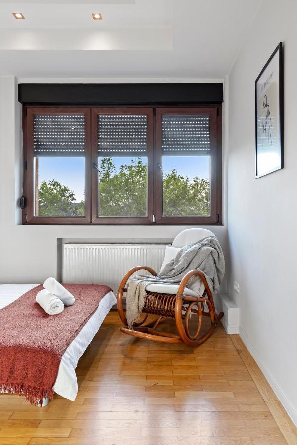 City Heart Retreat Elegant Apartment Bukarest Kültér fotó
